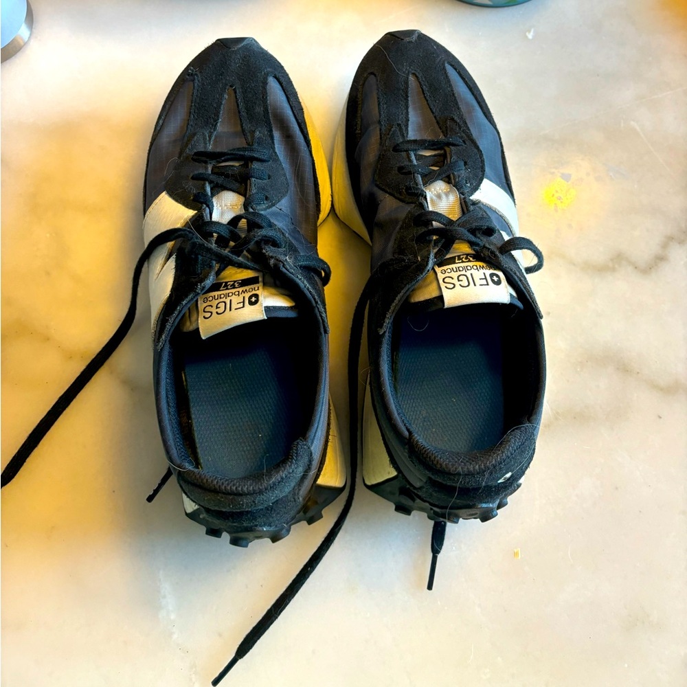 New balance FIGS Sneaker 327